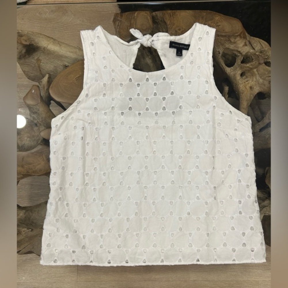 Banana Republic white eyelet tank top